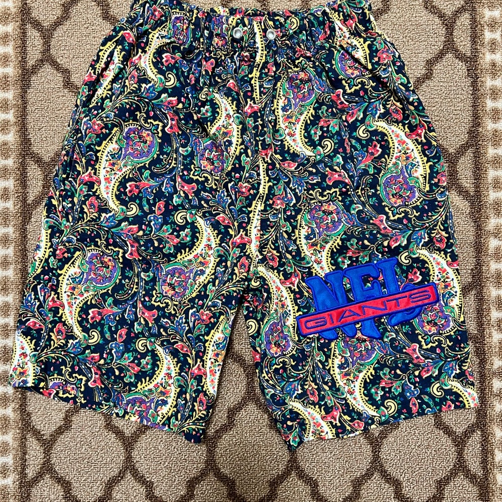 RARE VINTAGE TEAM NFL CLASSIC COLLECTION SHORTS